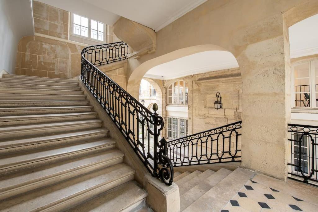 Halles - Luxury In The Heart Of Parigi
